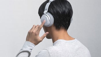 Microsoft Surface Headphones get massive discounts during Black Friday