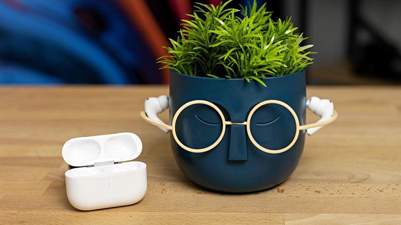 Best earbuds deals on Christmas Day: major discounts on Galaxy Buds, AirPods, and Beats