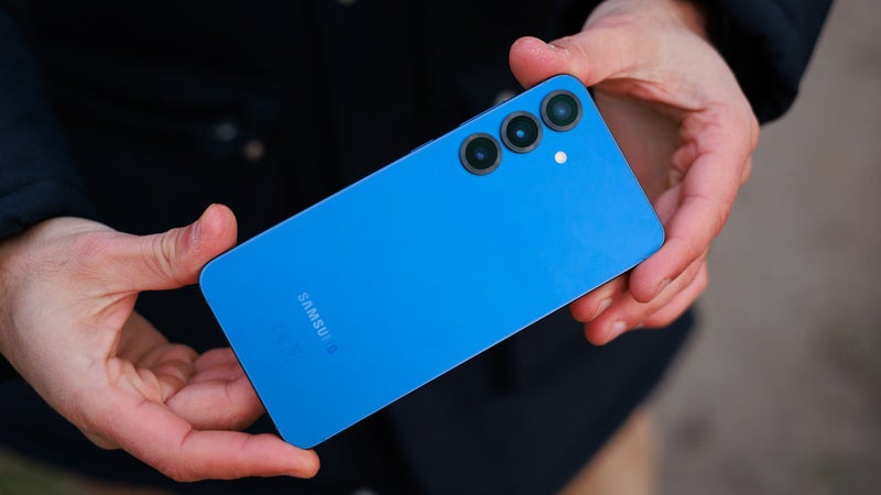 Amazon Spring Sale knocks the 512GB Galaxy S25+ to an irresistible price