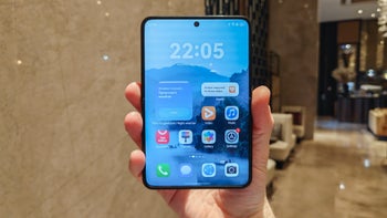 Huawei Pura X unfolded