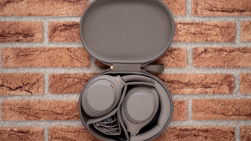 High-end Sony WH-1000XM4 headphones drop in price on Amazon once again