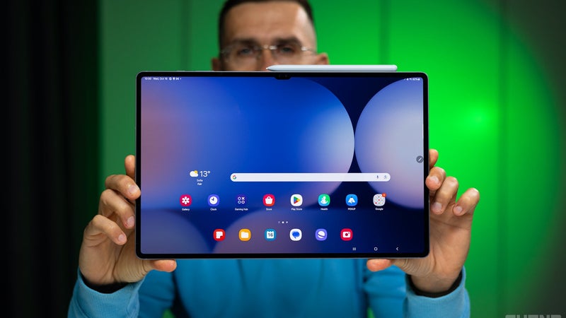 Best Buy slashes $150 off the Galaxy Tab S10 Ultra, making it a no-brainer