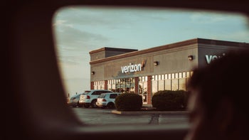 Verizon reps are begging customers to stop doing this one frustrating thing