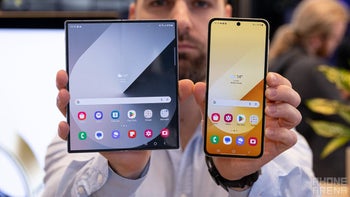 Galaxy Z Fold 6 and Flip 6 facing the viewer.