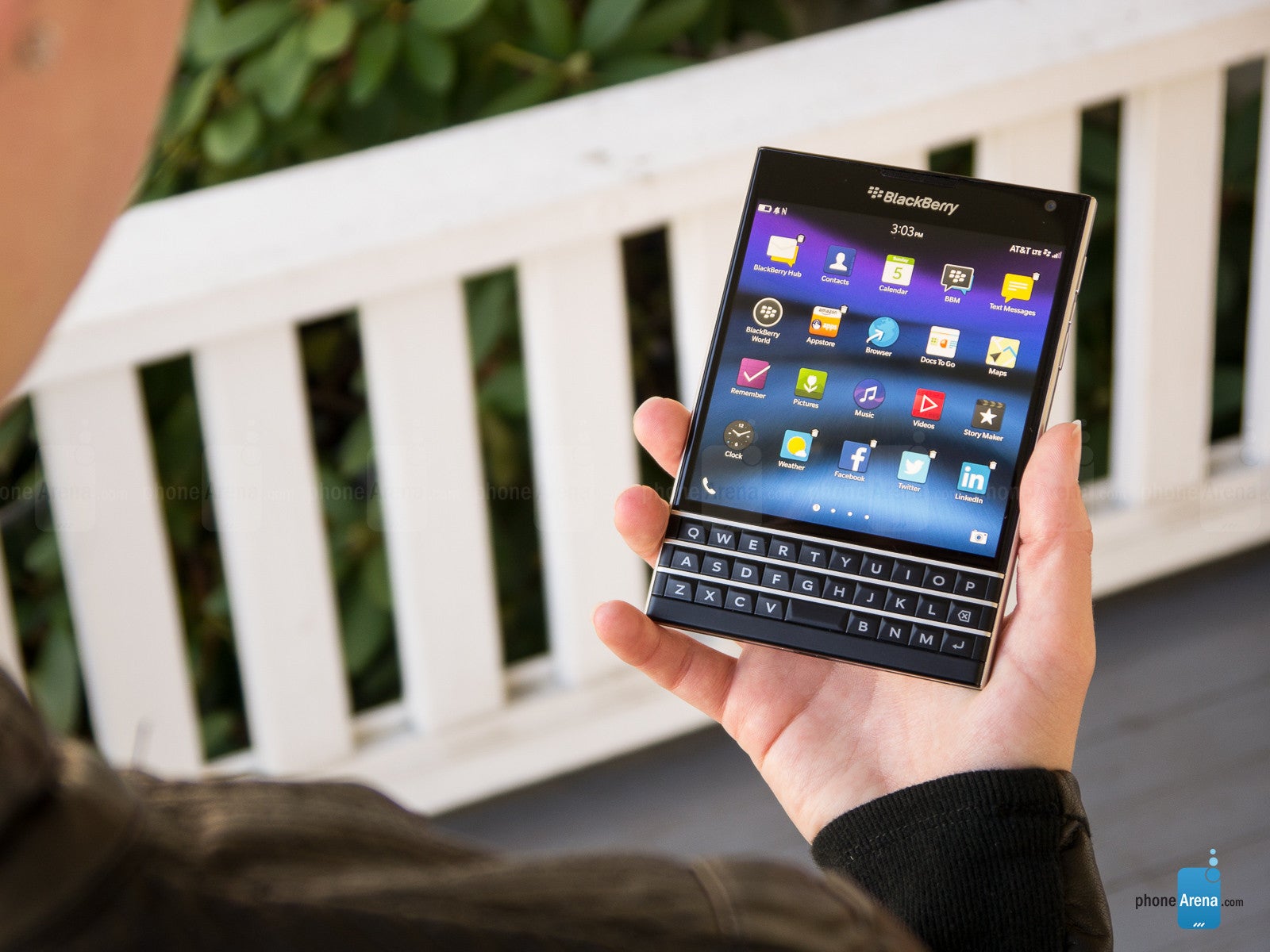 10 phones with terribly designed physical keyboards