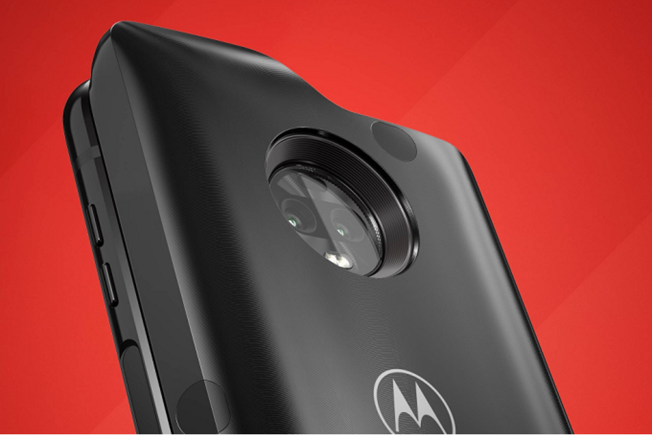 The first phone to support 5G was Moto Z3 with 5G Moto Mod. - 5G bands cheat sheet: Verizon vs AT&T vs T-Mobile vs World