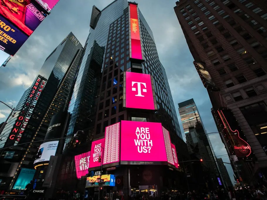 Are you with T-Mobile? | Image credit — The New York Times - T-Mobile to Verizon: users share pros and cons of ditching the “un-carrier”